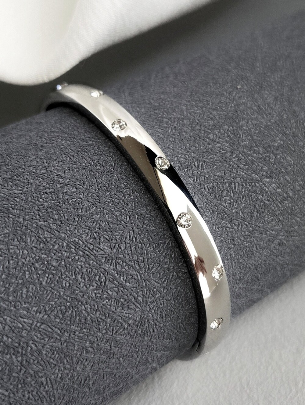 NEW Silver Zirconia Bangle Bracelet